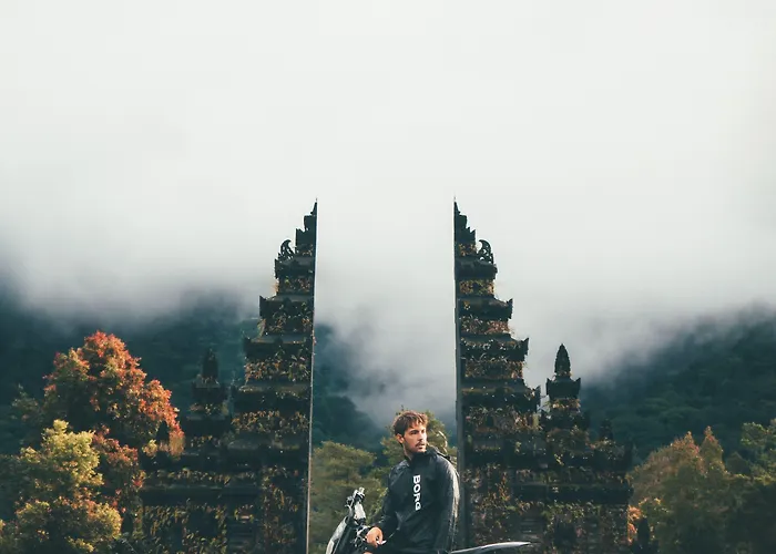 Sahadewa 4* Kerobokan (Bali)